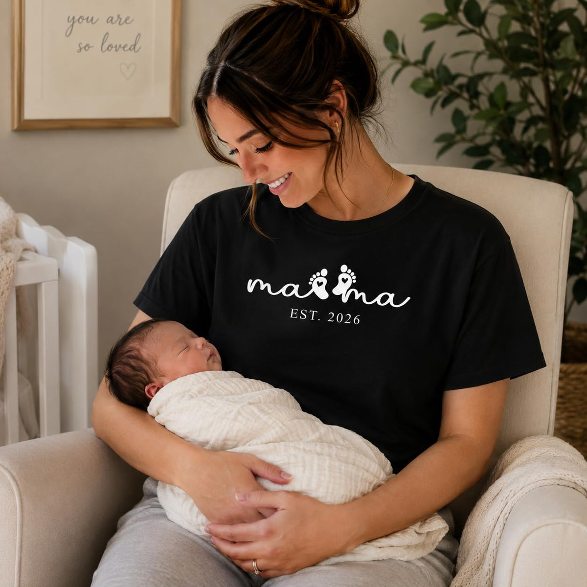 Mama Graphic Tee for Women, Cute Minimalist Mom Shirt, for New Mom