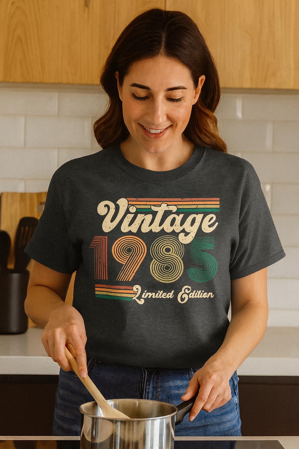 Vintage 1985 Limited Edition Retro Graphic T-Shirt – Birthday Gift for Men or Women