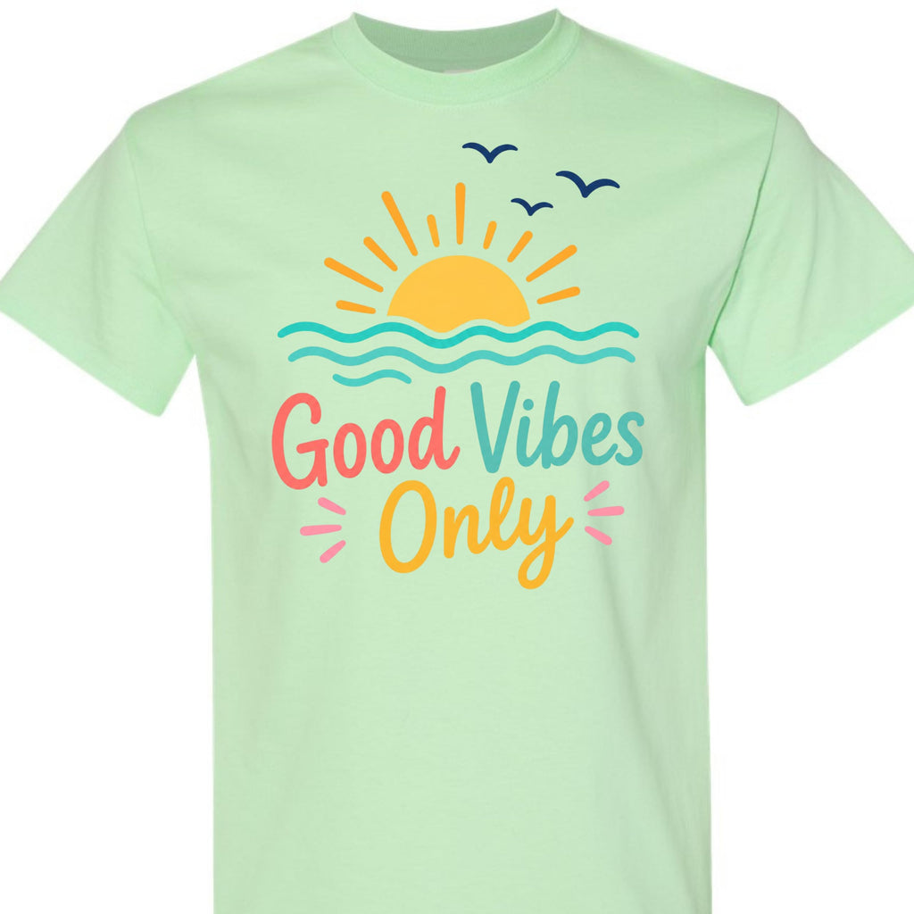 Good Vibes Only Vintage Retro Sunset Beach Graphic T-Shirt