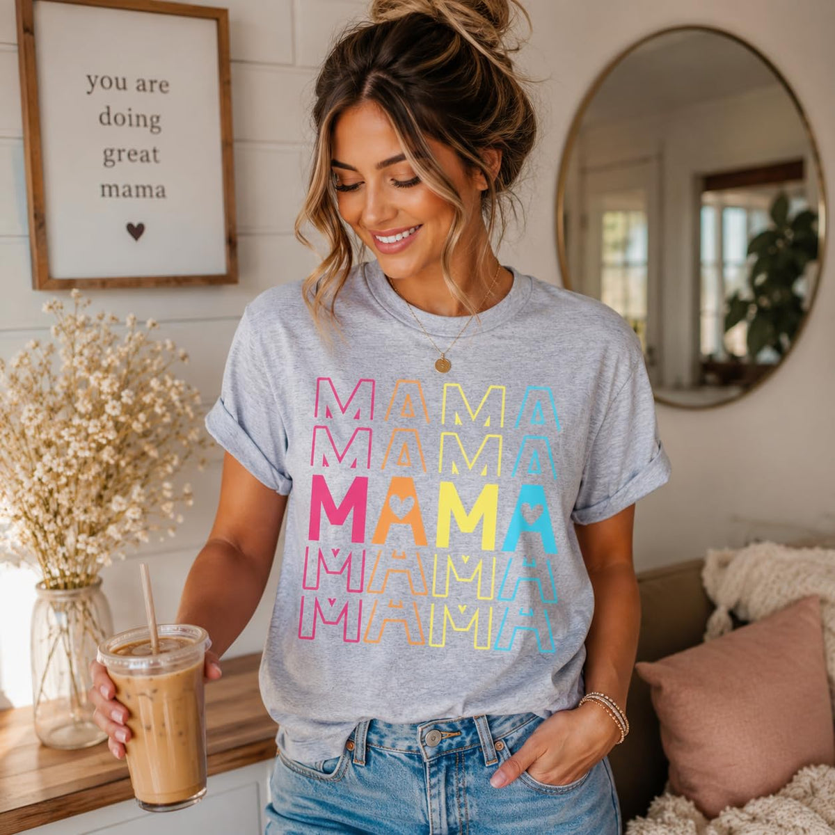 Mama Graphic T-Shirt with Pastel Heart for Women