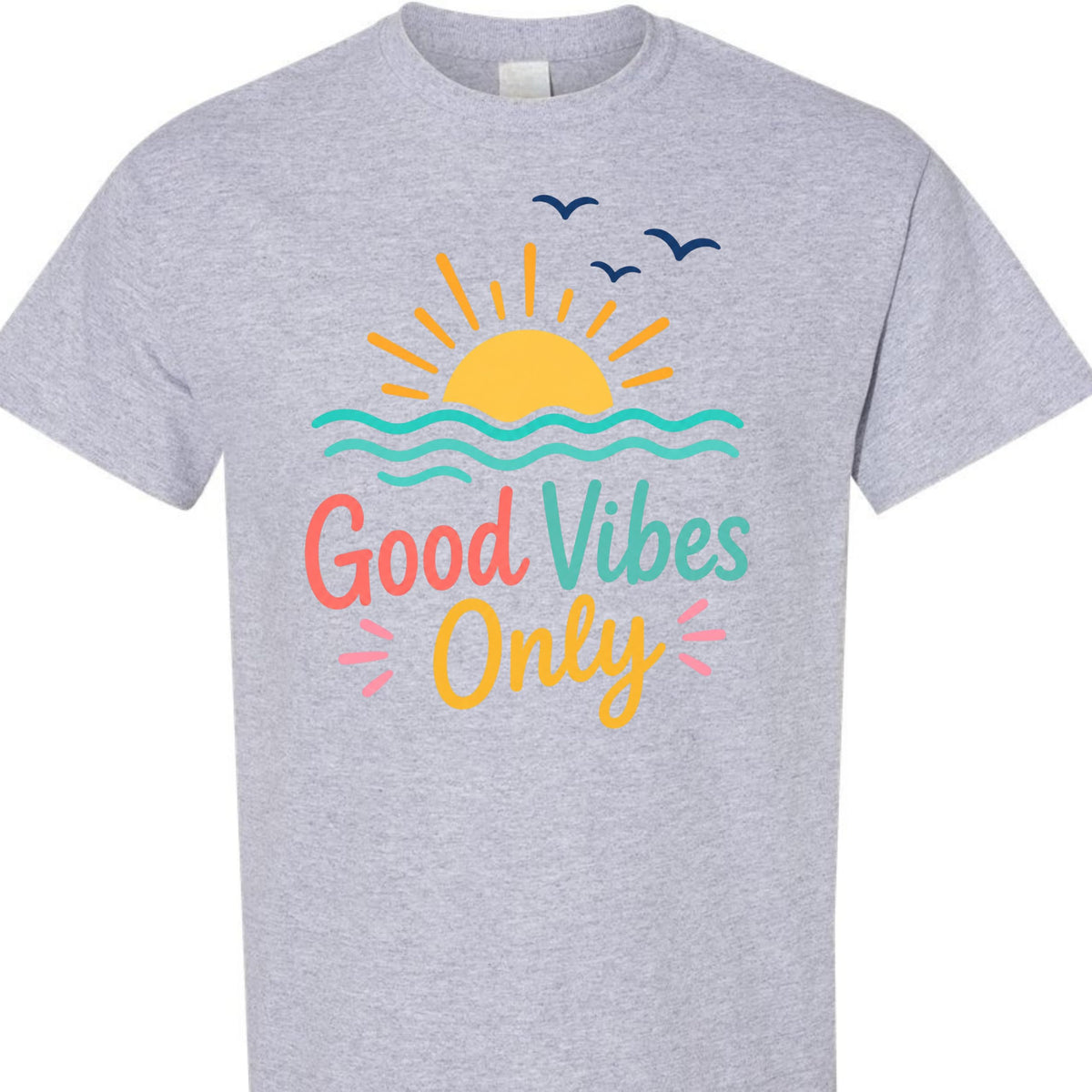 Good Vibes Only Vintage Retro Sunset Beach Graphic T-Shirt